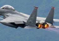 AS dan Iran Bersaing Temukan Kru Jet F-15E yang Jatuh: Operasi Penyelamatan, Kontroversi, dan Teknologi