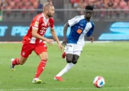 Bara Sapoko Ndiaye: Bintang Muda Bayern yang Siap Merebut Tempat Alphonso Davies!