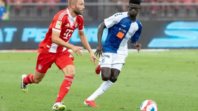 Bara Sapoko Ndiaye: Bintang Muda Bayern yang Siap Merebut Tempat Alphonso Davies!