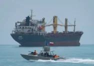 Blokade Hormuz: AS Tembak Kapal Iran, China Kecam Tindakan Militer