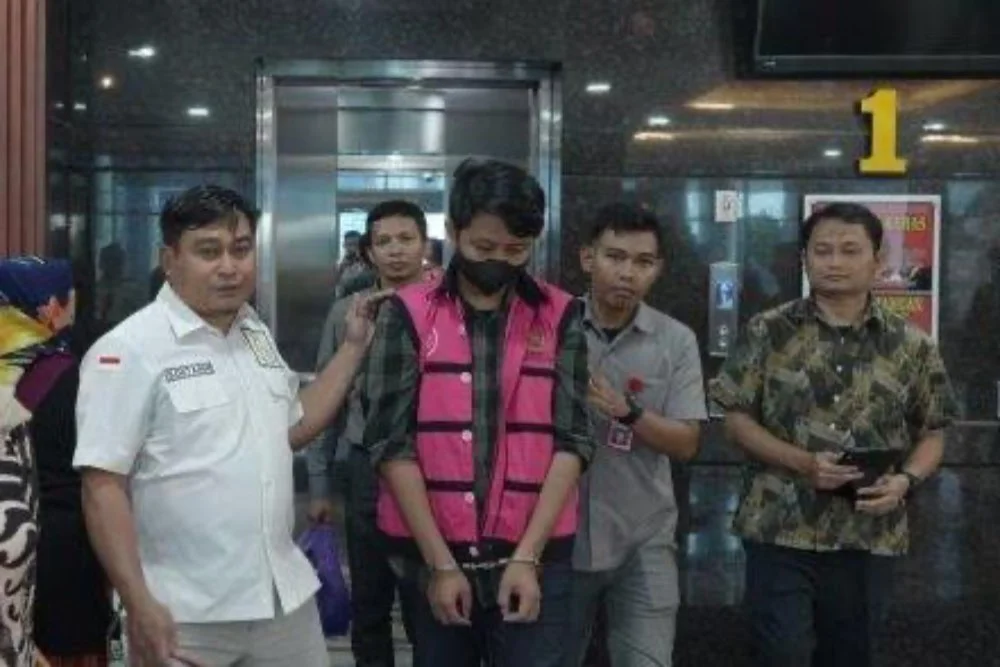Buronan Kredit Fiktif Rp9,6 Miliar Nur Kholifah Ditangkap di Jakarta Selatan, Dijeblos ke Lapas Porong