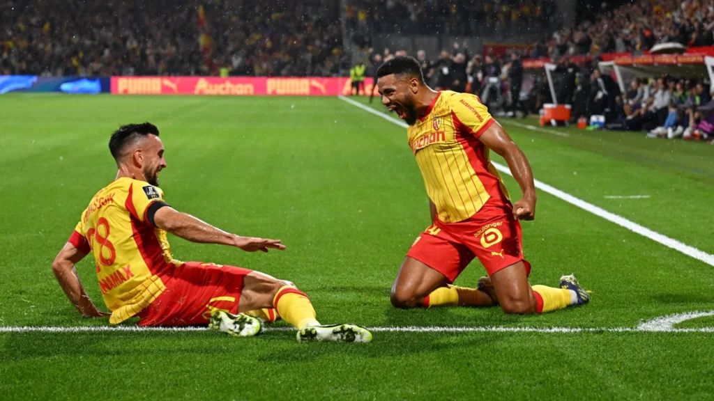 Derby du Nord Membakar Harapan Lens: Lille Tundukkan Sang Oranye 3-0, Titik Balik Kompetisi Ligue 1