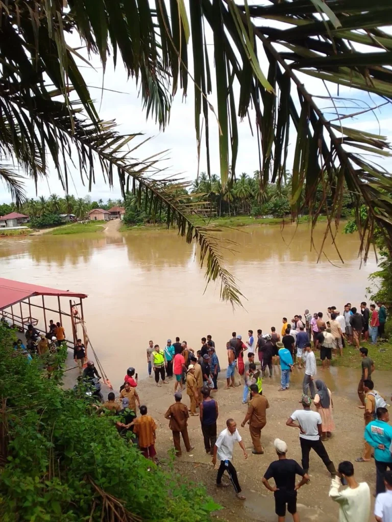 Detik Menegangkan Sebelum Dua Bocah Hanyut di Sungai Gorontalo: Pengakuan Keluarga Menggugah