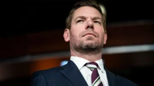 Drama Politik California: Eric Swalwell Mundur, GOP Bergembira tapi Terbelah, dan Investasi Chesapeake Gold Menggeliat