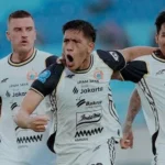 Eksel Runtukahu Cetak Brace, Persija Hancurkan Persebaya 3-0; Pujian Pelatih dan Prospek Timnas Menggema