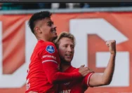 FC Twente Gigit Nyawa Rival Besar: Kontrak Rots dan Kemenangan Membawa Klub ke Puncak Eredivisie