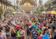 Festival Songkran 2026 di Jakarta: Memandikan Patung Buddha, Sungkeman, dan Persahabatan Budaya Thailand-Indonesia
