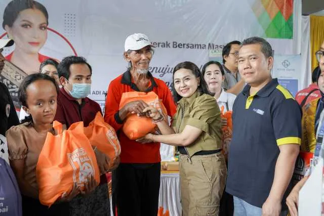 Gerakan Badung Peduli: Aksi Sosial di Desa Kutuh Sambut Warga Disabilitas dengan Bantuan Sembako