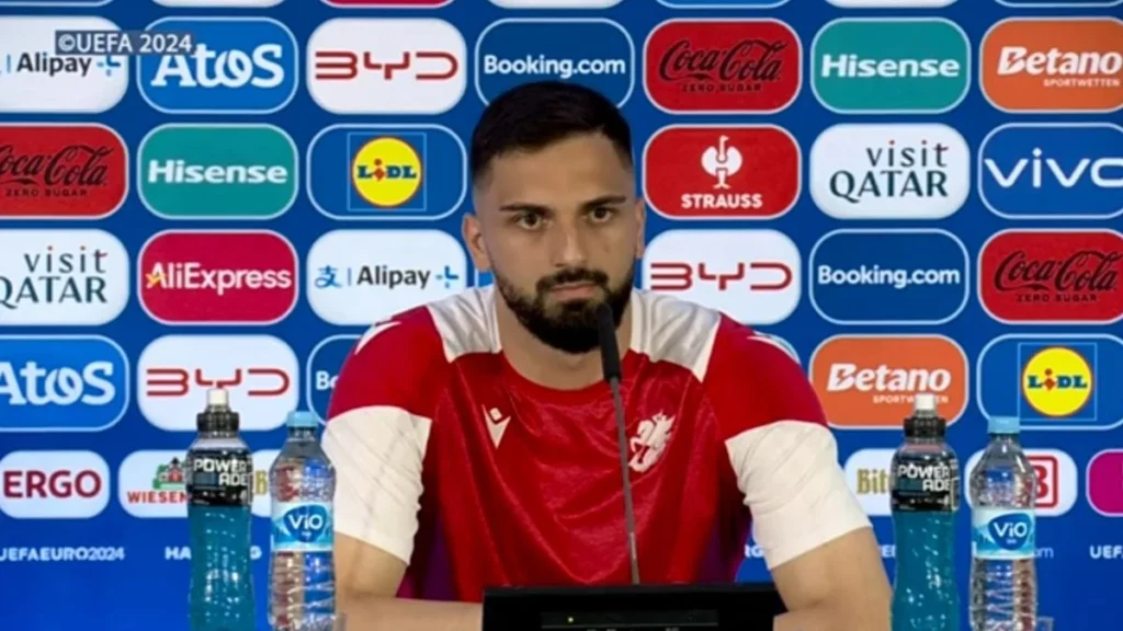 Giorgi Mamardashvili Bersinar di Liverpool: Dari Debut di Valencia hingga Menjadi Andalan di Champions League