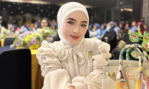 Glamor Halal Bihalal 2026: Deretan Artis Top Hadir di Rumah Shella Saukia