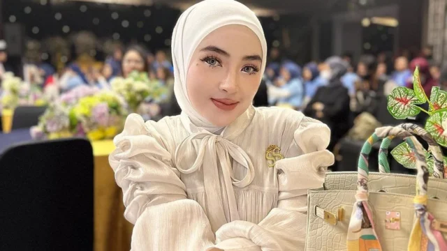 Glamor Halal Bihalal 2026: Deretan Artis Top Hadir di Rumah Shella Saukia