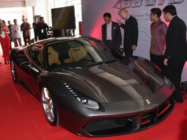 Guru Honorer Kuningan Kaget Nama Dicatut Beli Ferrari Rp 4,2 Miliar, Dapat Imbalan Rp 5 Juta