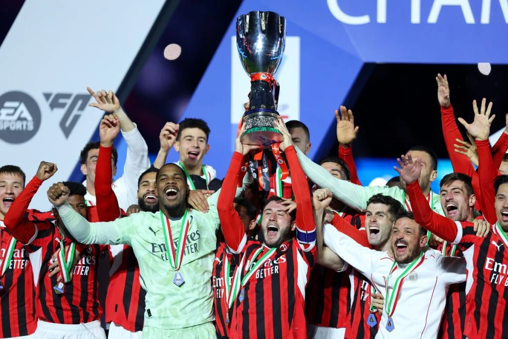 Inter Milan Final Coppa Italia: Comeback Dramatis 3-2 Mengguncang Como di Meazza
