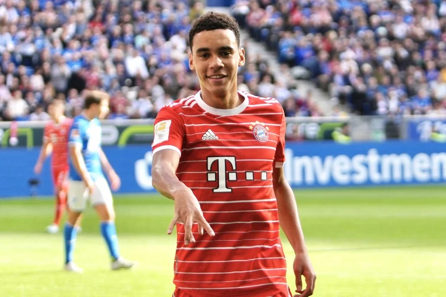 Jamal Musiala Cetak Gol Rekor, Bayern Hancurkan St. Pauli 5-0 dan Perkuat Dominasi Liga