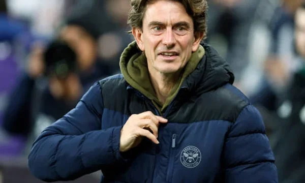 Kejutan Besar: Thomas Frank Kembali ke Brentford, Tampil di Tribun VIP Usai Tinggalkan Tottenham Hotspur