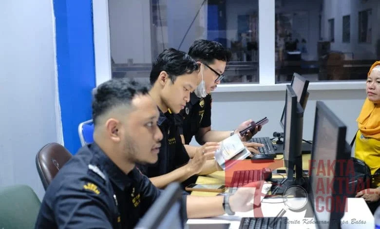 Kepolisian Batam Gencar: Dari Visa Kunjungan Disalahgunakan Hingga Penyelundupan Handphone dan Tambang Pasir Ilegal