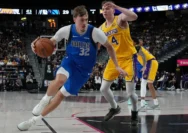 Lakers Gagal Atasi Mavericks: Cooper Flagg 45 Poin, Luke Kennard Capai Triple‑Double Pertama