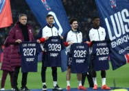 Luis Enrique Pimpin PSG Hadapi Tantangan Ligue 1: Cedera Vitinha, Kekalahan dari Lyon, dan Peran Pemain Amerika Selatan