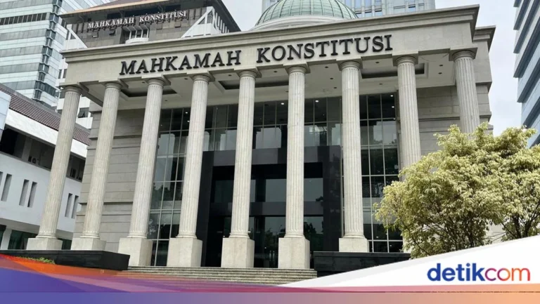Mahkamah Konstitusi Tolak Tiga Gugatan Kontroversial, Sementara Kasus Keluarga Publik Meningkat