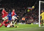 Man United Siapkan Gebrakan Transfer, Perubahan Taktik Carrick, dan Laga Krusial vs Leeds United