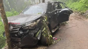 Maut di Jurang: Mobil Terjun 60 Meter di Kawasan Gunung Padang, Dua Penumpang Tewas