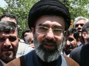 Mojtaba Khamenei dalam Kondisi Kritis: Perawatan Medis di Qom Memicu Ketidakpastian Kepemimpinan Iran