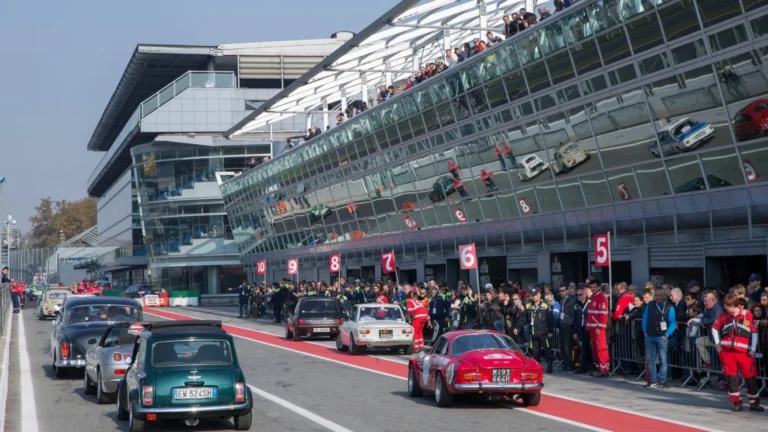 Monza Menaklukkan Dua Arena: Kemenangan Besar di Serie A dan Pengujian Teknologi Audi di Sirkuit Legendaris