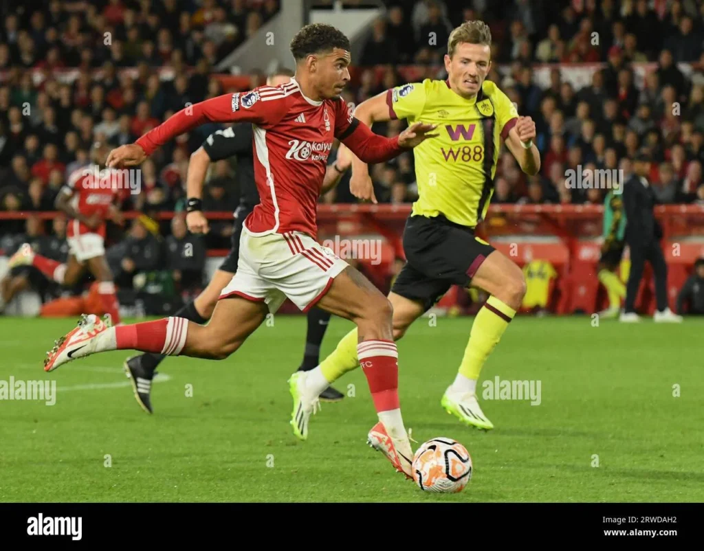 Nottingham Forest vs Burnley: Gibbs-White Gempur, Hat-trick Menyelamatkan Harapan Bertahan