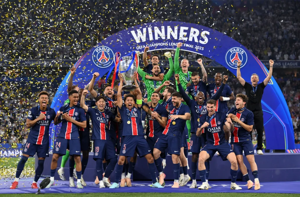 Paris Saint-Germain Genggam Gelar Dunia, Kolaborasi WHOOP, dan Siap Duel Bayern di Semifinal Champions League 2026