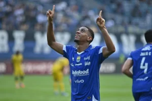 Persib Tumbangkan Semen Padang 2-0, Bojan Hodak Ungkap Catatan Penting untuk Laga Berikutnya