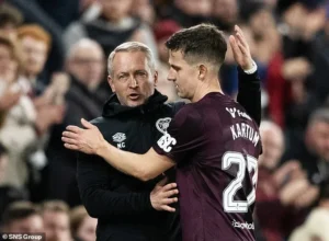 Phoenix Pecahkan Kutukan Melbourne: Gol Telat Sander Kartum Bawa Kemenangan 1-0