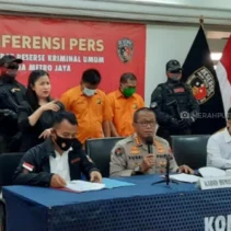 Polri dan FBI Bongkar Sindikat Phishing Global Ratusan Miliar Rupiah, Dua Pelaku Ditangkap di Kupang