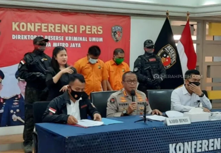 Polri dan FBI Bongkar Sindikat Phishing Global Ratusan Miliar Rupiah, Dua Pelaku Ditangkap di Kupang