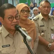 Pramono Anung Rombak 11 Pejabat DKI: Peremajaan Organisasi, Jadwal Bertahap, dan Fokus Media