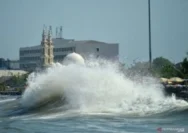 Ramalan Cuaca Bali 19 April 2026: Berawan Dominan, Gelombang Tinggi di Pantai Selatan