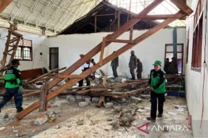 Ratusan Rumah Rusak, Ribuan Warga Mengungsi: Dampak Gempa 7,6 Magnitudo di Ternate, Maluku Utara