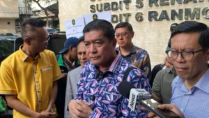 Roy Suryo Cs Guncang DPR, Tuntut Penangkapan Jokowi dan Gibran, Pilih Jalur Pengadilan dalam Kasus Ijazah Palsu