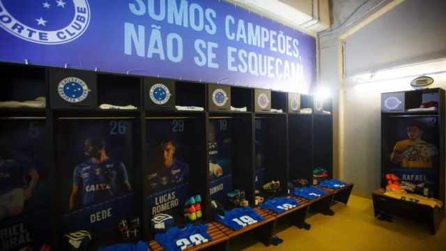 São Paulo Hancurkan Cruzeiro 4-1, Klimat Vestiário Meletus dan Tekanan Menanti di Libertadores