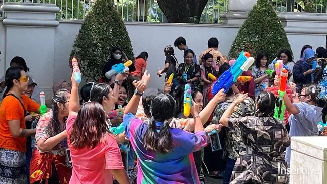Serunya Songkran di Jakarta: Dari Drama Tiket hingga Perang Air Menggila