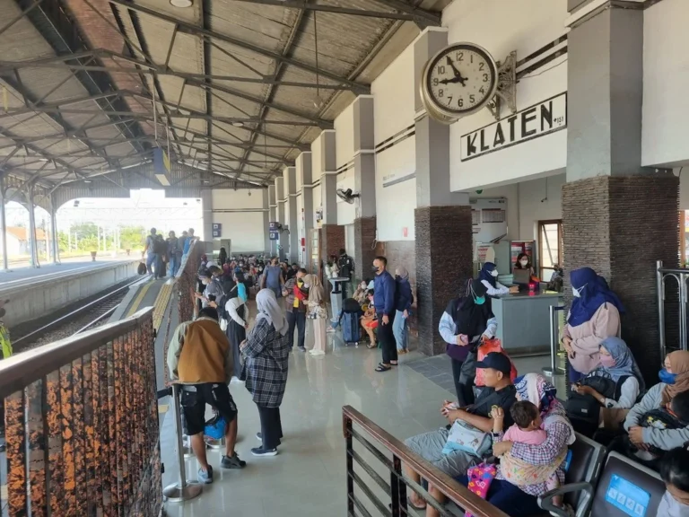 Stasiun Aktif Kembali di Jateng: Plabuan dan Comal Siap Layani Penumpang dengan Daftar Kereta Lengkap