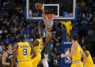 Suns Gigit Warriors 111-96 di Play-In: Green 36 Poin, Booker Tersulut, Draymond Dilempar