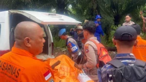 Tragedi Helikopter PK-CFX: Delapan Penumpang Tewas, Evakuasi Terhambat Medan Terjal dan Cuaca
