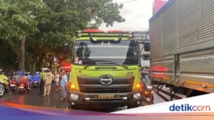 Truk TNI Tabrak Motor di Tabanan, Pemuda 21 Tahun Tewas; Kodam IX/Udayana Minta Maaf dan Janji Evaluasi