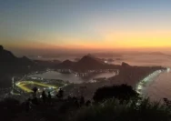 Turis Terperangkap Baku Tembak Saat Menanti Sunrise di Morro Dois Irmaos, Rio de Janeiro